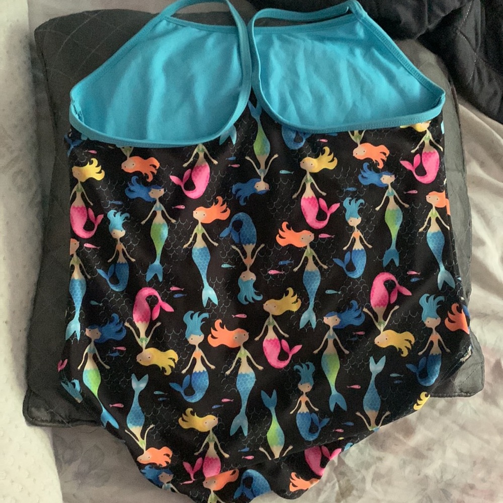 Bathing suit - Picture 5 of 5